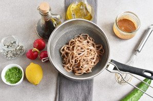 Гречневая лапша Гречневая лапша