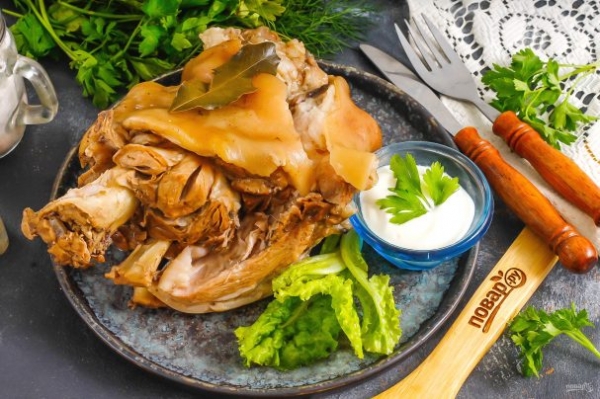 Свиная рулька в вине Свиная рулька в вине