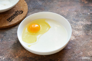 Пирог с абрикосами и клубникой в лаваше