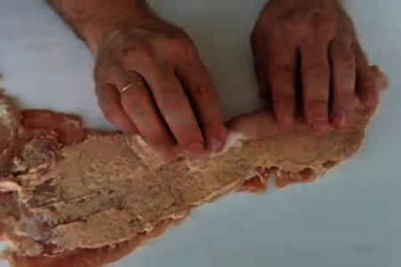 Мясной рулет в духовке