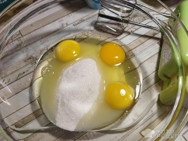 Рецепт: Ягодный манник - с вишней на сметане Рецепт: Ягодный манник - с вишней на сметане