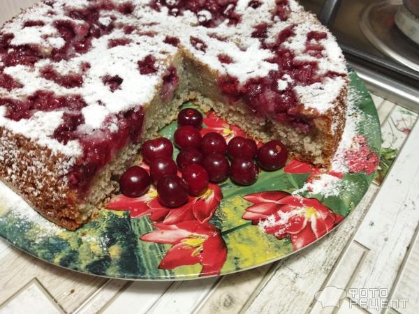 Рецепт: Ягодный манник - с вишней на сметане Рецепт: Ягодный манник - с вишней на сметане