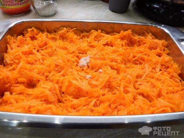 Рецепт: Куриные крылышки на морковной подушке - в майонезном маринаде под сырной корочкой Рецепт: Куриные крылышки на морковной подушке - в майонезном маринаде под сырной корочкой