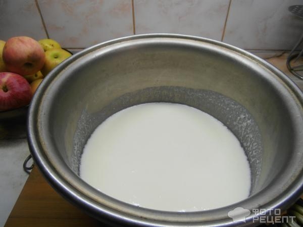 Рецепт: Панкейки на кефире - с яблоками