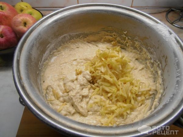 Рецепт: Панкейки на кефире - с яблоками