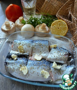 Скумбрия по-болгарски в винном соусе Скумбрия по-болгарски в винном соусе