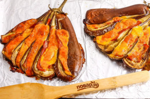 Веер из баклажанов с беконом в духовке Веер из баклажанов с беконом в духовке