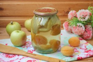 Компот из абрикосов и яблок на зиму Компот из абрикосов и яблок на зиму
