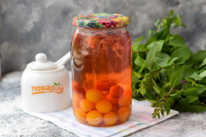 Компот из алычи и клубники на зиму Компот из алычи и клубники на зиму