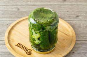 Маринованные огурцы с брокколи на зиму Маринованные огурцы с брокколи на зиму