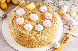 Торт "Наполеон" с безе Торт "Наполеон" с безе