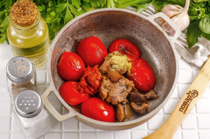 Китайский суп с помидорами и говядиной Китайский суп с помидорами и говядиной