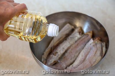 Минтай в сухарях