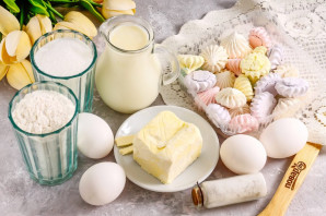 Торт "Наполеон" с безе Торт "Наполеон" с безе