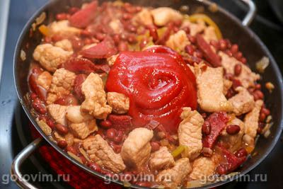 Тушеная фасоль со свининой, копченостями и кофе Тушеная фасоль со свининой, копченостями и кофе