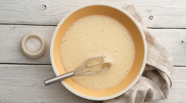 Простая шарлотка с яблоками, пошаговый рецепт с фото Простая шарлотка с яблоками, пошаговый рецепт с фото