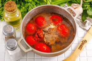 Китайский суп с помидорами и говядиной Китайский суп с помидорами и говядиной