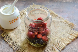 Компот из клубники и смородины на зиму Компот из клубники и смородины на зиму