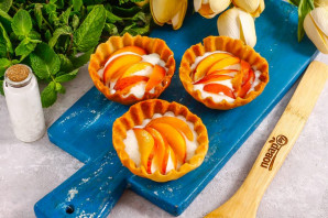 Корзиночки с персиками Корзиночки с персиками