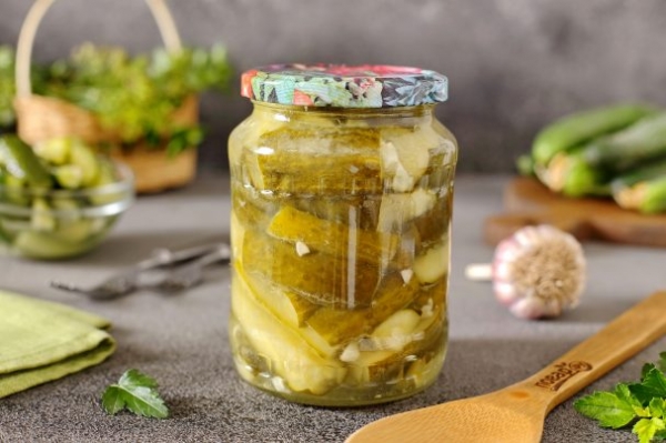 Огурцы по-польски дольками на зиму