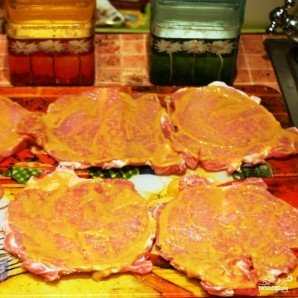 Рулетики из свинины, запеченные в духовке Рулетики из свинины, запеченные в духовке