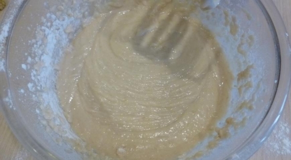 Кекс на яблочном пюре с орехами, пошаговый рецепт с фото