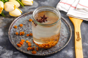 Настойка из изюма на самогоне Настойка из изюма на самогоне