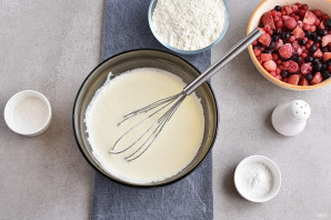 Быстрый пирог с ягодами Быстрый пирог с ягодами