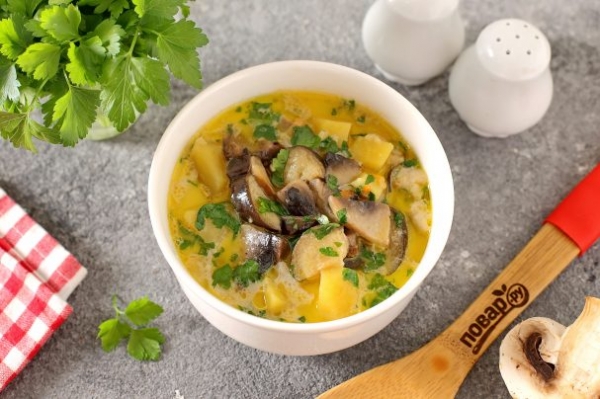 Грибной суп с баклажанами на молоке Грибной суп с баклажанами на молоке