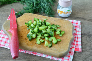 Окрошка с маринованными огурцами Окрошка с маринованными огурцами