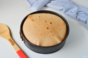 Бисквит с грушами Бисквит с грушами