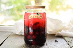 Компот из вишни и шелковицы на зиму Компот из вишни и шелковицы на зиму