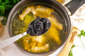 Суп "Кок-а-лики" Суп "Кок-а-лики"