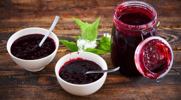 Протертая смородина с мятным сиропом, пошаговый рецепт с фото Протертая смородина с мятным сиропом, пошаговый рецепт с фото