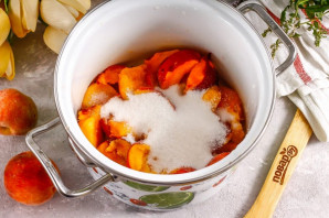 Компот из персиков на зиму