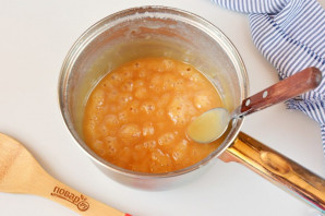 Шоколадный батончик с карамелью Шоколадный батончик с карамелью