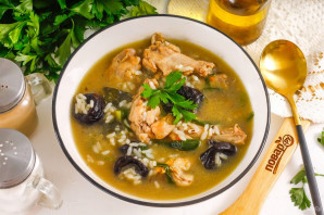 Суп "Кок-а-лики" Суп "Кок-а-лики"