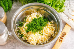 Лепешки с брынзой и зеленью Лепешки с брынзой и зеленью