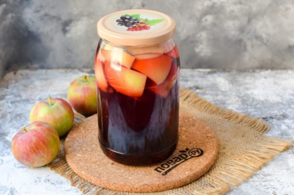 Компот из яблок и каркаде на зиму