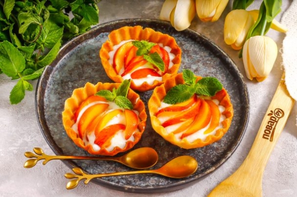 Корзиночки с персиками Корзиночки с персиками