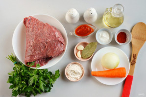 Тушеная телятина с подливкой Тушеная телятина с подливкой