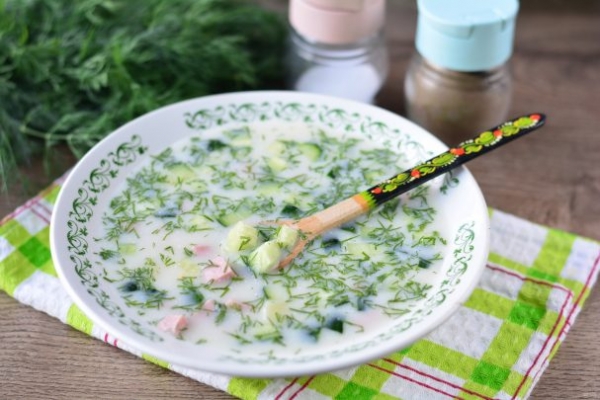 Окрошка на огуречном рассоле Окрошка на огуречном рассоле