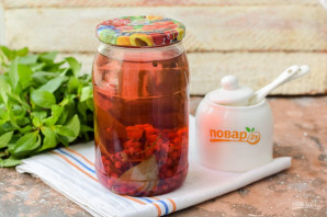 Компот из красной смородины с мятой на зиму Компот из красной смородины с мятой на зиму