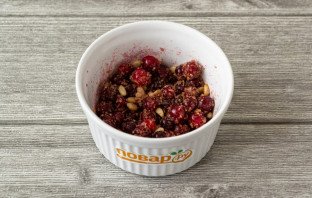 Печеные яблоки с клюквой