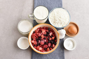 Быстрый пирог с ягодами Быстрый пирог с ягодами