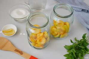 Абрикосовый компот на зиму Абрикосовый компот на зиму