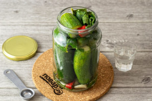 Огурцы на зиму с водкой Огурцы на зиму с водкой