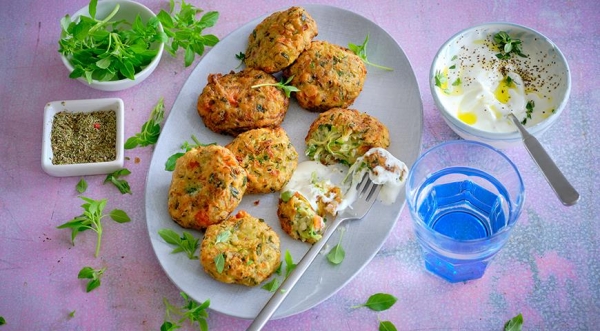 Пышные оладушки из кабачков и помидоров, пошаговый рецепт с фото