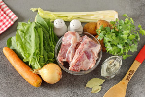 Щавелевый суп с сельдереем Щавелевый суп с сельдереем