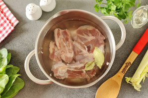 Щавелевый суп с сельдереем Щавелевый суп с сельдереем